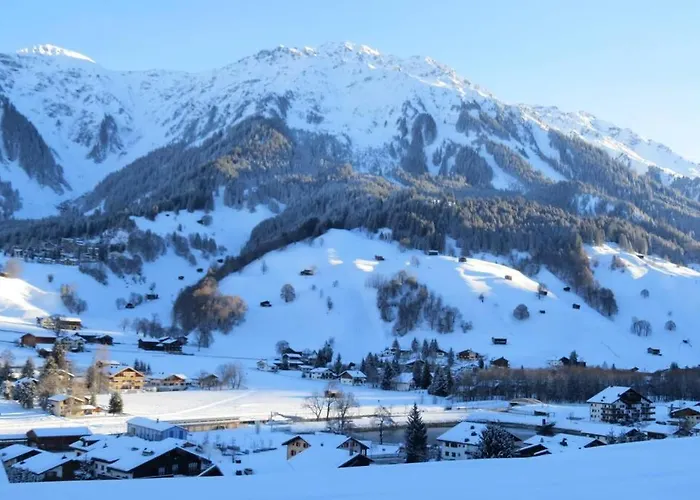 In Hus Signal Met Prachtig Uitzicht Op De Bergen