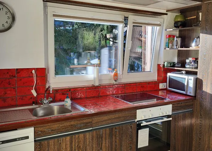 In Hus Signal Met Prachtig Uitzicht Op De Bergen